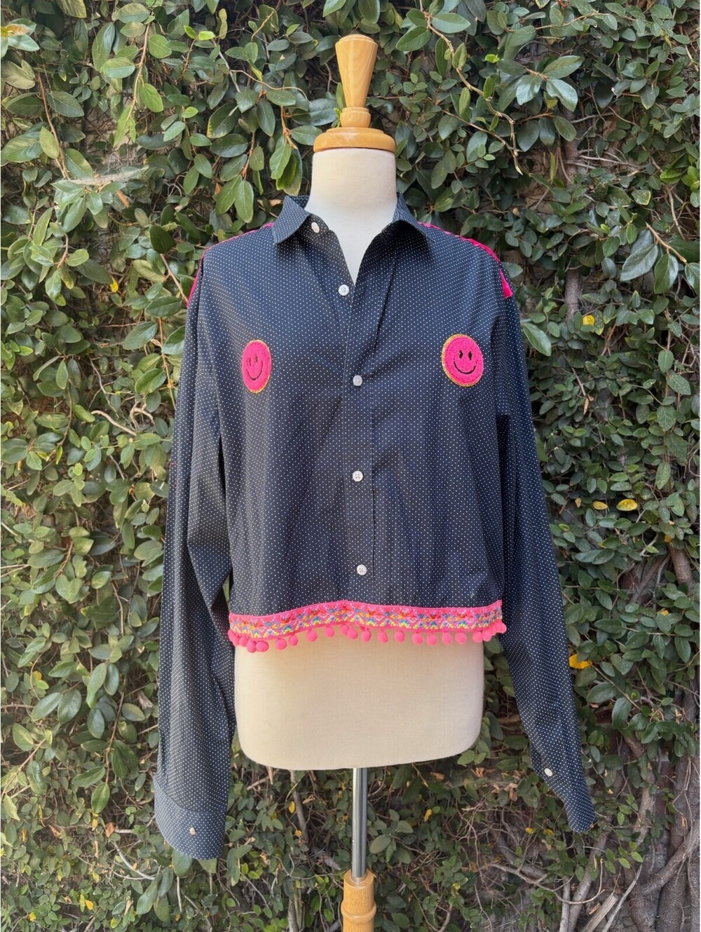 Upcycled cropped men's dress shirt - pink smiley faces